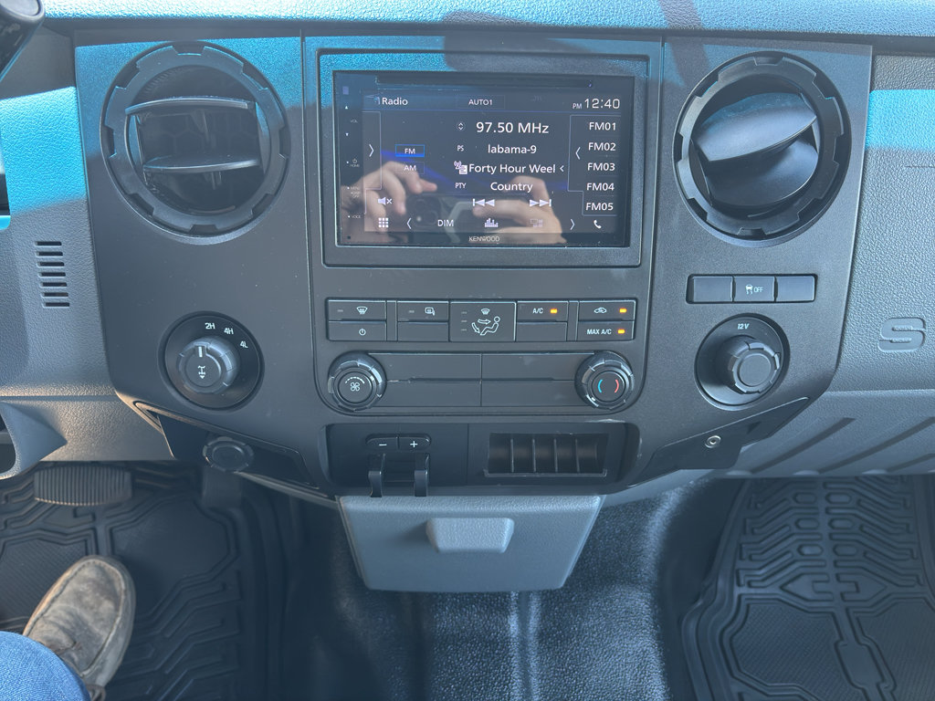 Used 2014 Ford F250 XL w/ Power Equipment Group AWD/4WD image 12