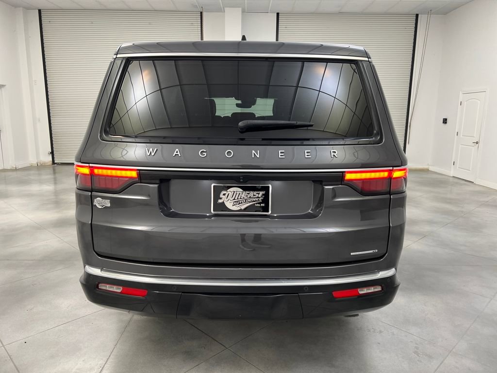Used 2024 Jeep Wagoneer L Series II image 6