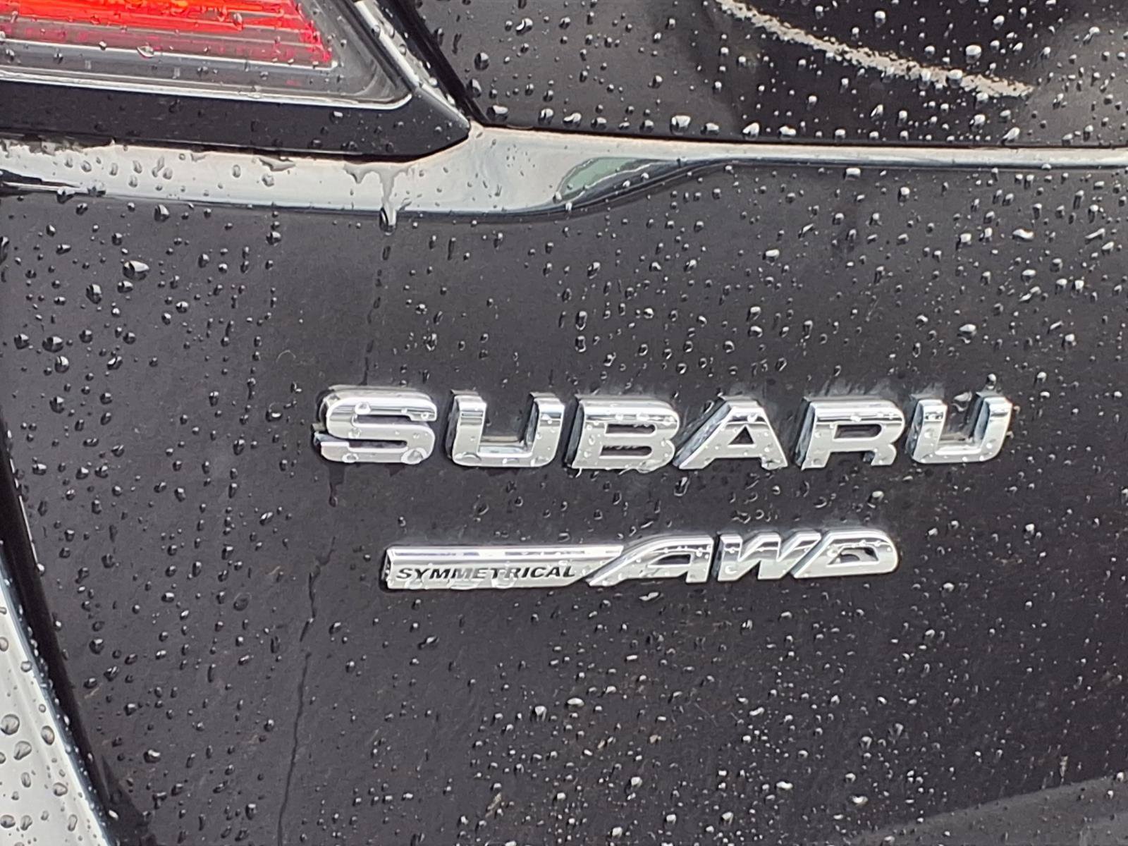 Used 2025 Subaru Outback Limited AWD/4WD image 2