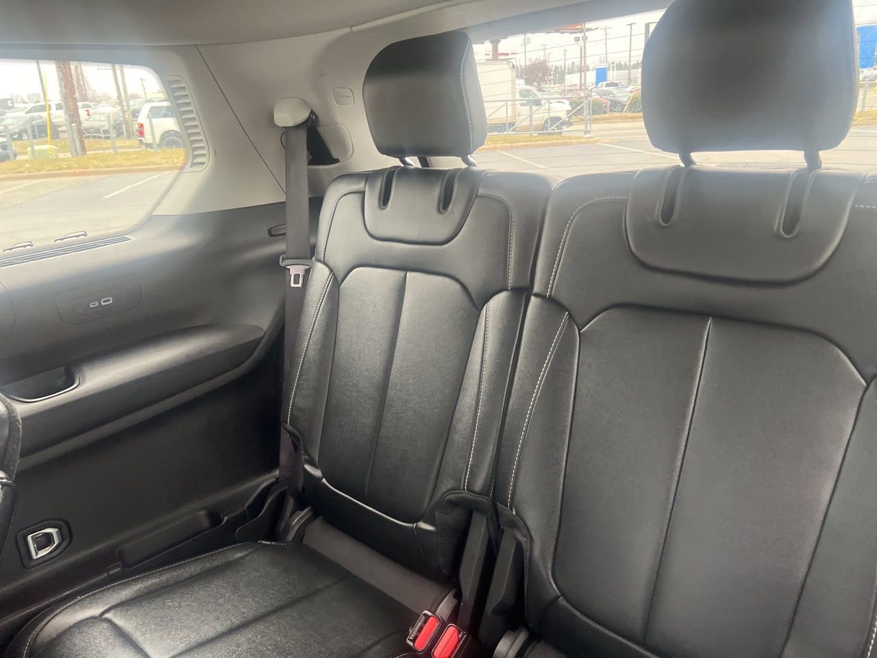 Used 2023 Jeep Grand Cherokee L Limited image 25