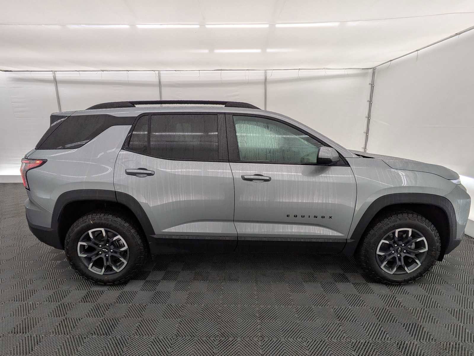 New 2026 Chevrolet Equinox ACTIV w/ Convenience Package III image 7