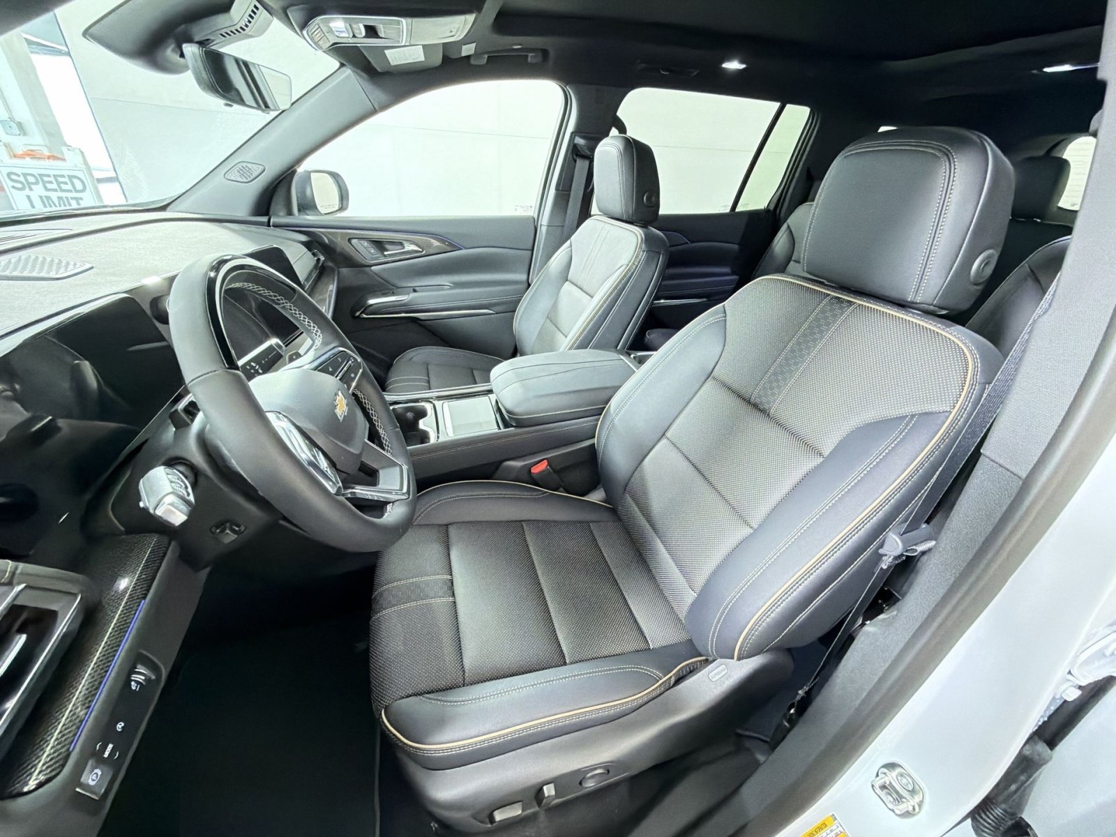 New 2026 Chevrolet Traverse High Country FWD image 13