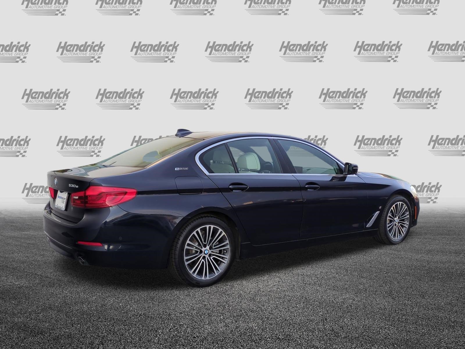Used 2019 BMW 530e w/ Convenience Package image 10