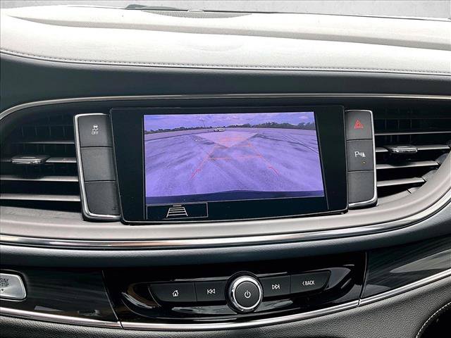 Used 2020 Buick Enclave Essence w/ Sport Touring Edition FWD image 23
