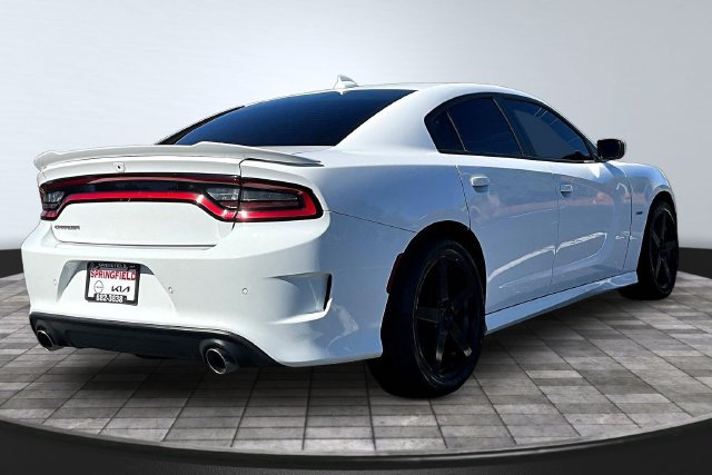 Used 2019 Dodge Charger R/T RWD image 6