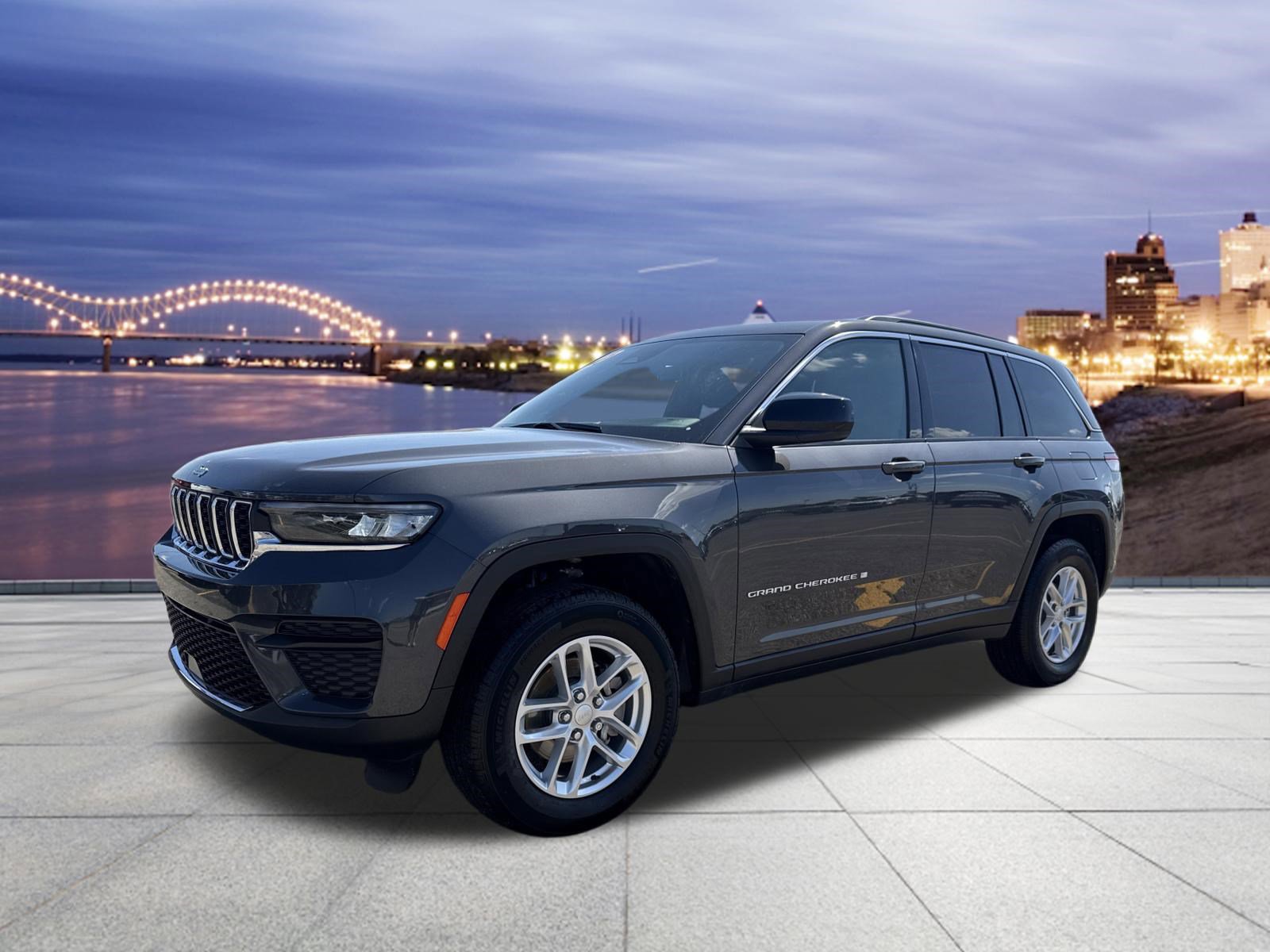 New 2025 Jeep Grand Cherokee Laredo w/ Luxury Tech Group I RWD image 1