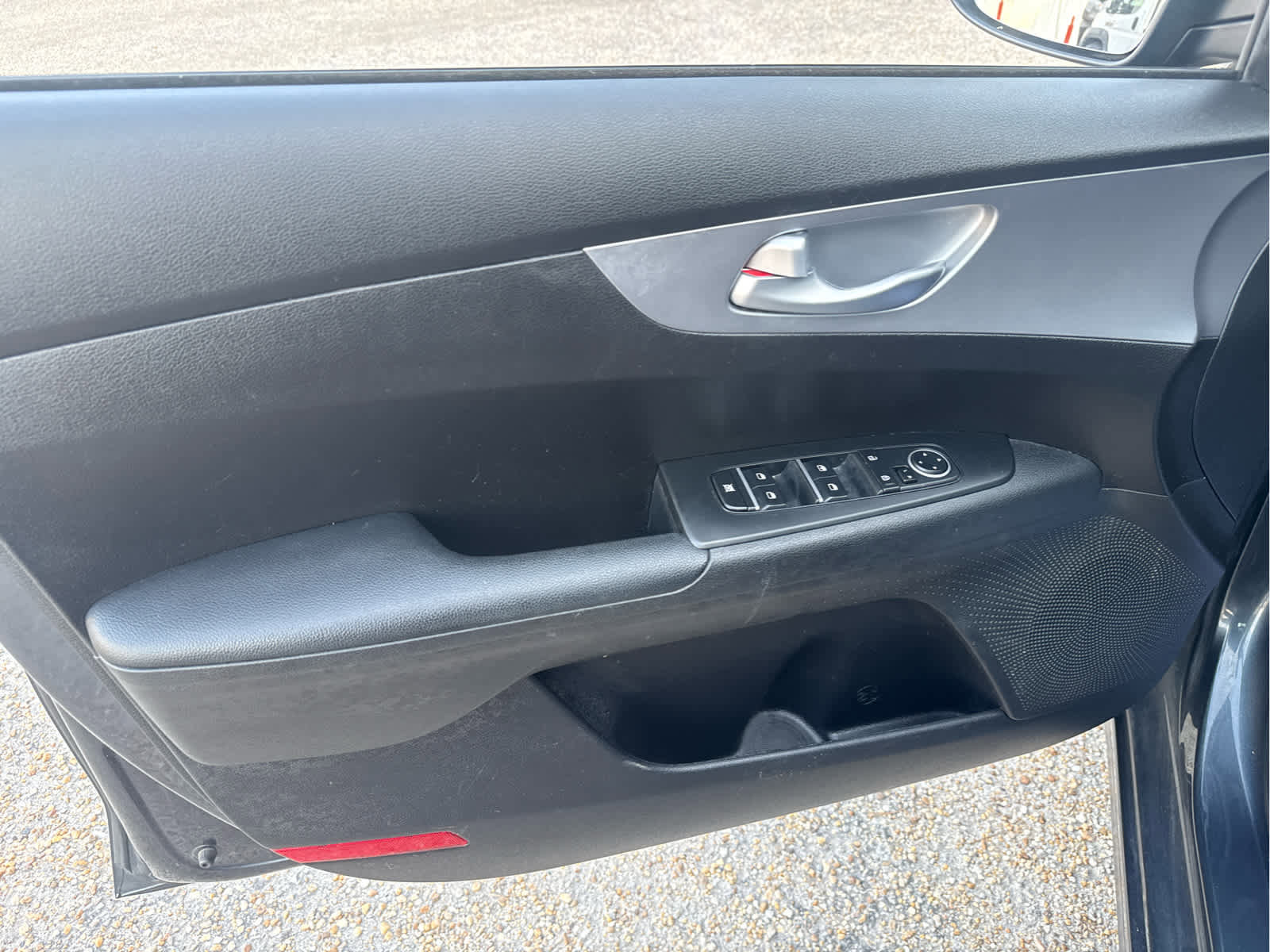 Used 2023 Kia Forte LXS w/ LXS Technology Package FWD image 18