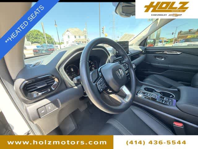 Used 2025 Honda Pilot Touring image 10