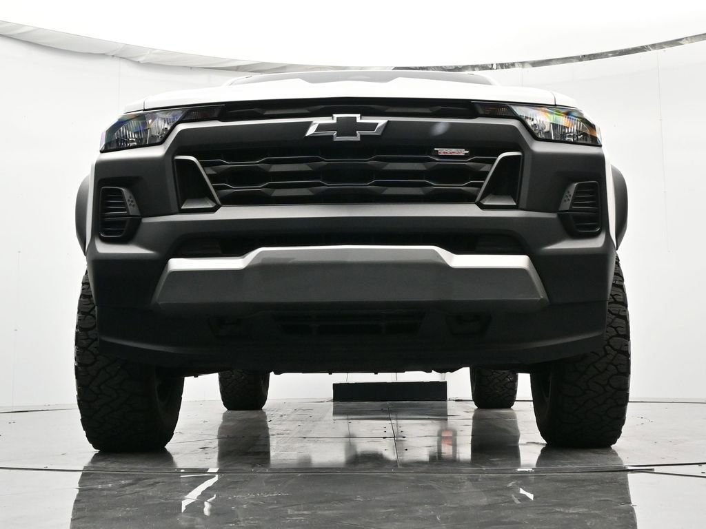 Certified 2024 Chevrolet Colorado Trail Boss w/ Advanced Trailering Package image 38