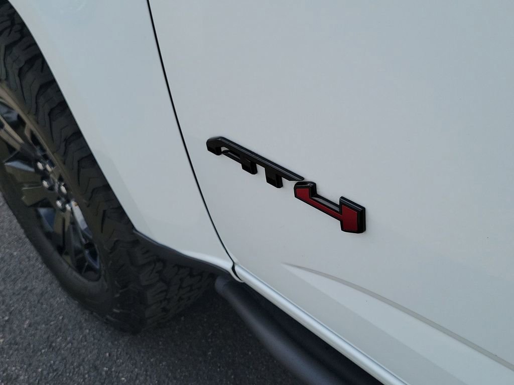 Used 2022 GMC Canyon AT4 image 29
