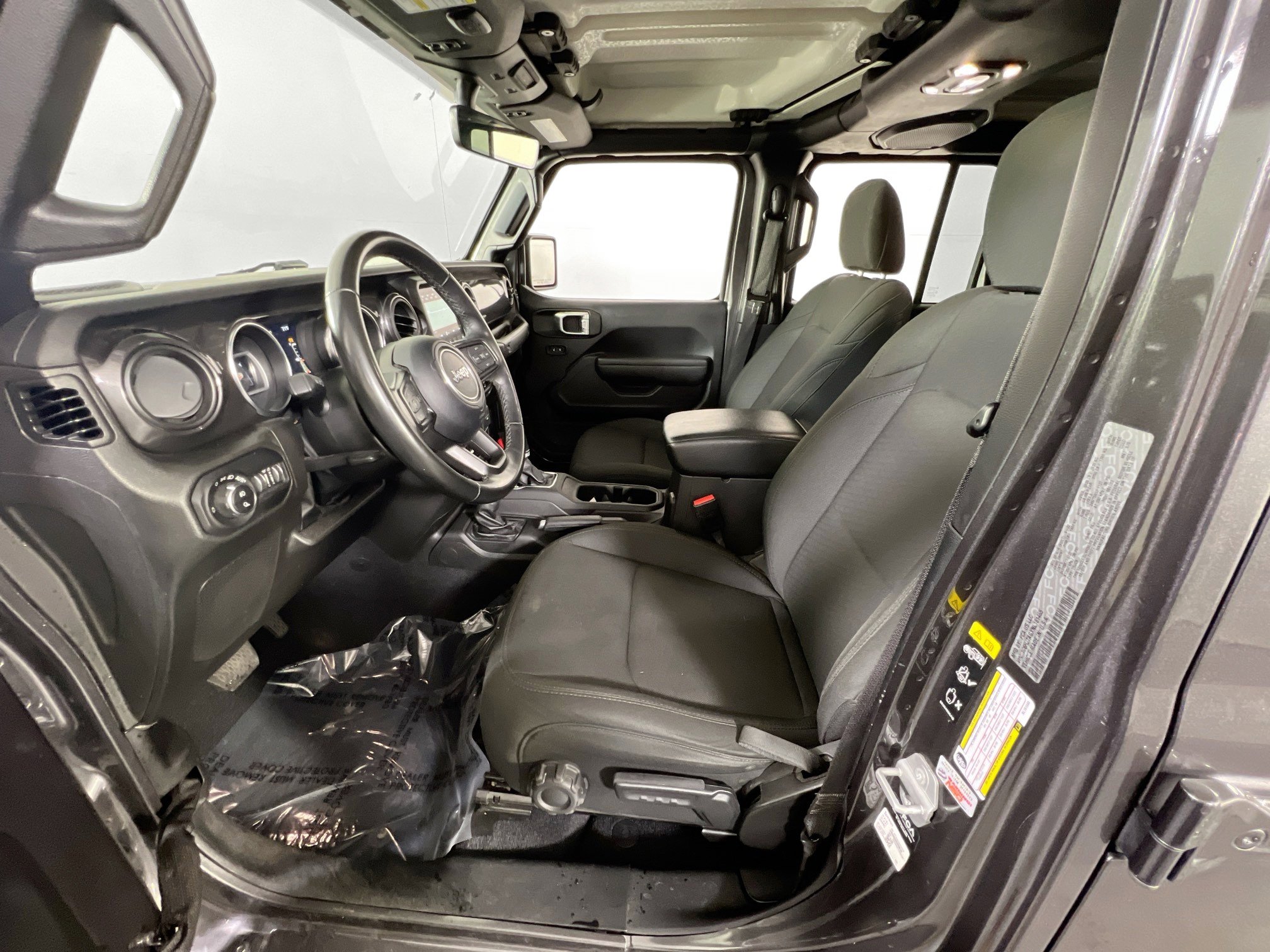 Used 2022 Jeep Gladiator Sport image 20