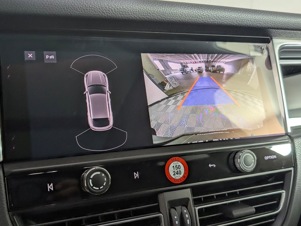 New 2026 Porsche Macan image 32