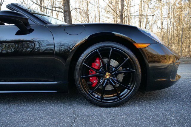 Used 2018 Porsche 718 Boxster S image 37