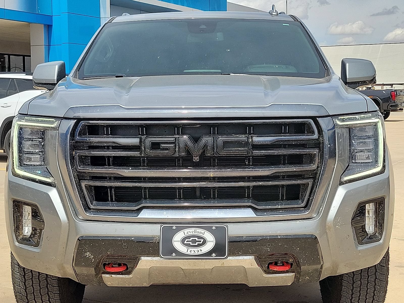 Used 2024 GMC Yukon AT4 w/ Technology Package AWD/4WD image 11