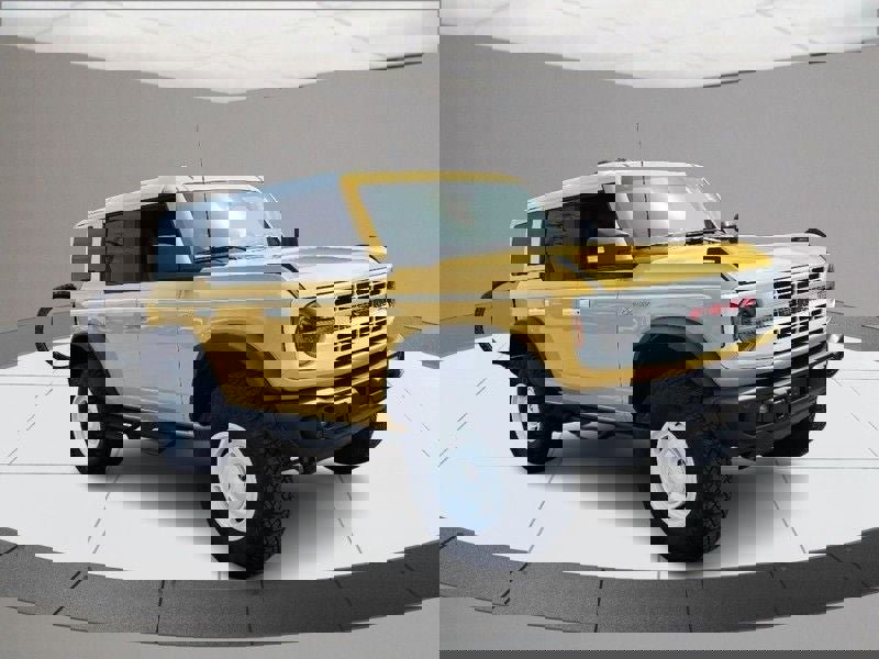 Used 2023 Ford Bronco Heritage Edition image 2