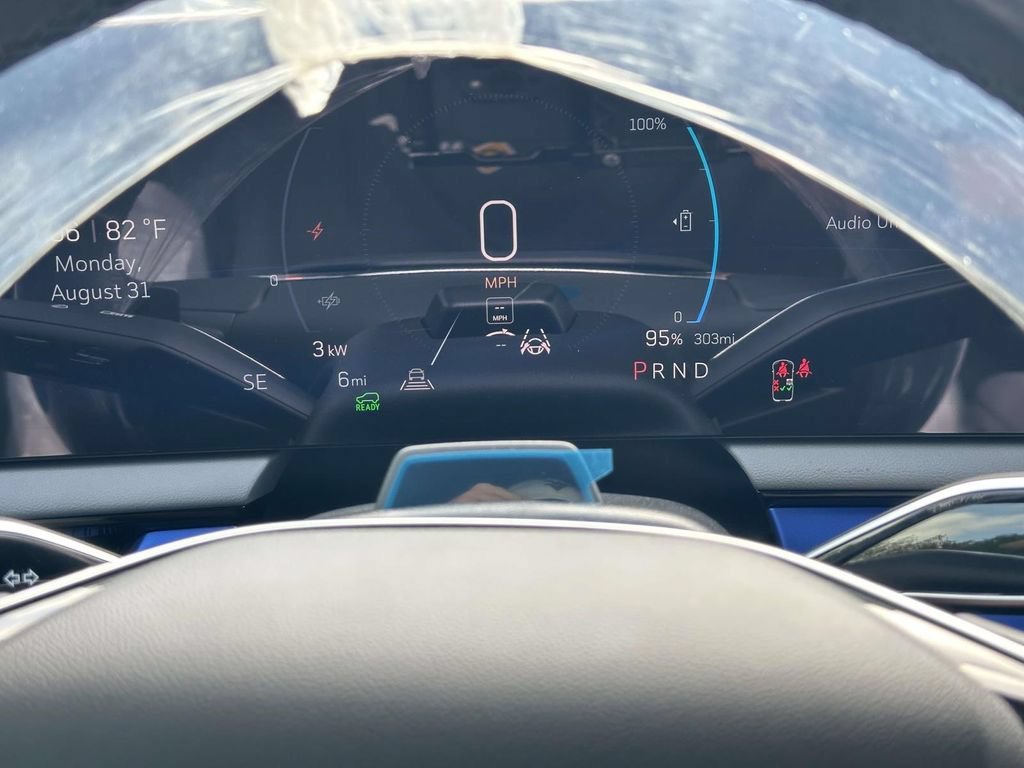 New 2027 Cadillac Optiq Luxury RWD image 18