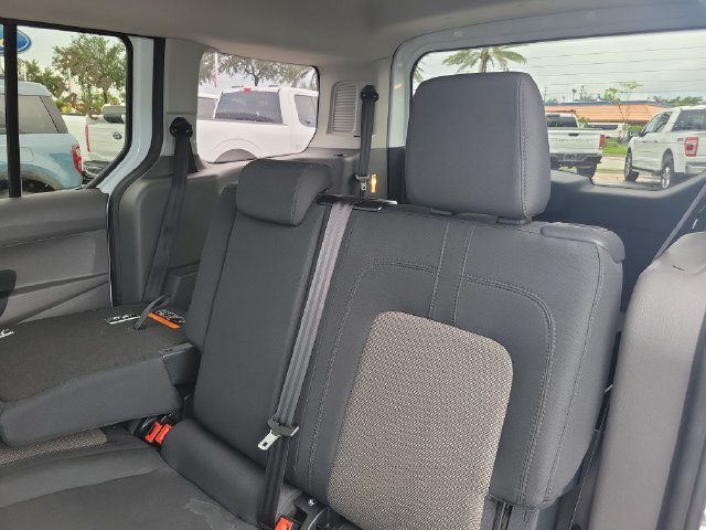 Used 2023 Ford Transit Connect XL FWD image 13