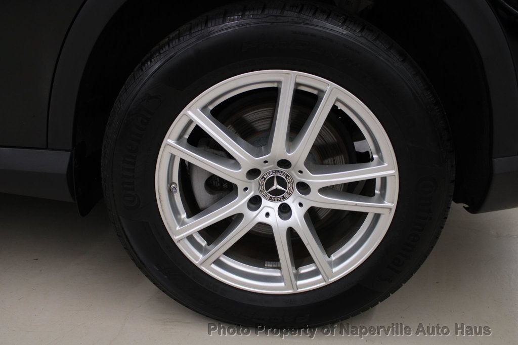 Used 2025 Mercedes-Benz GLC 300 4MATIC image 38