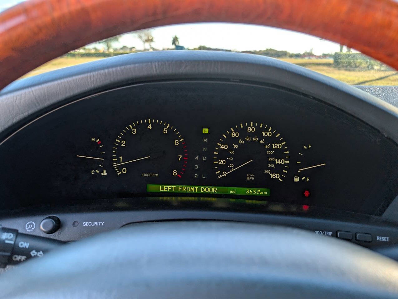 Used 1999 Lexus LS 400 image 22