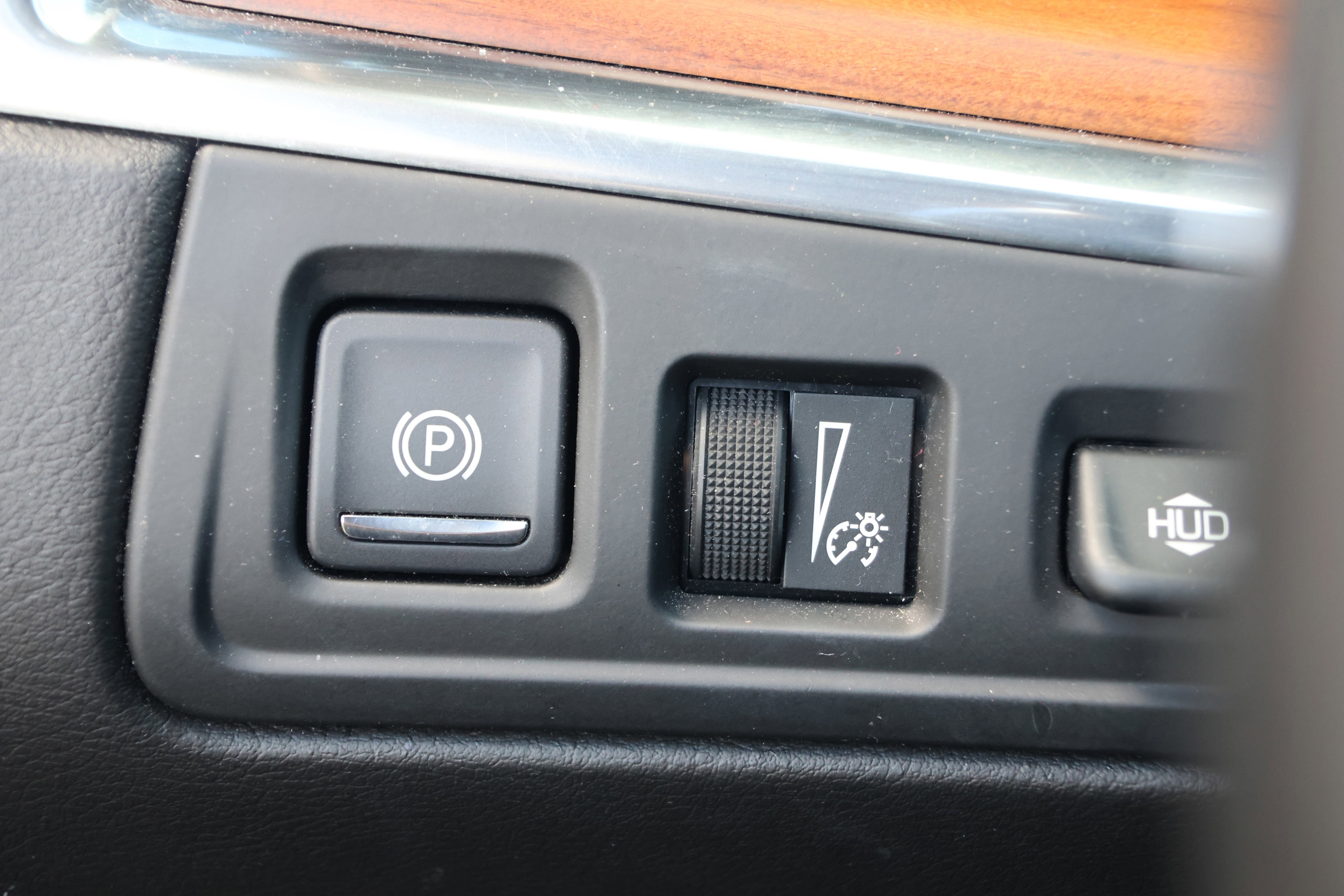 Used 2019 Cadillac XT5 Platinum AWD/4WD image 15