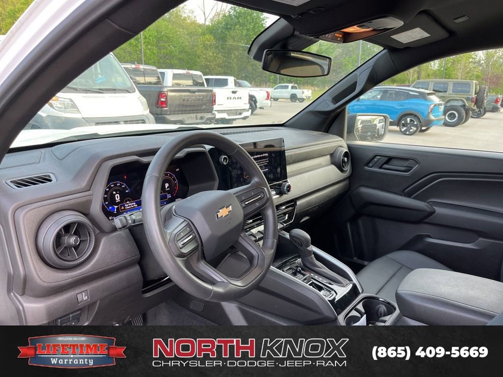 Used 2025 Chevrolet Colorado W/T w/ Advanced Trailering Package image 6