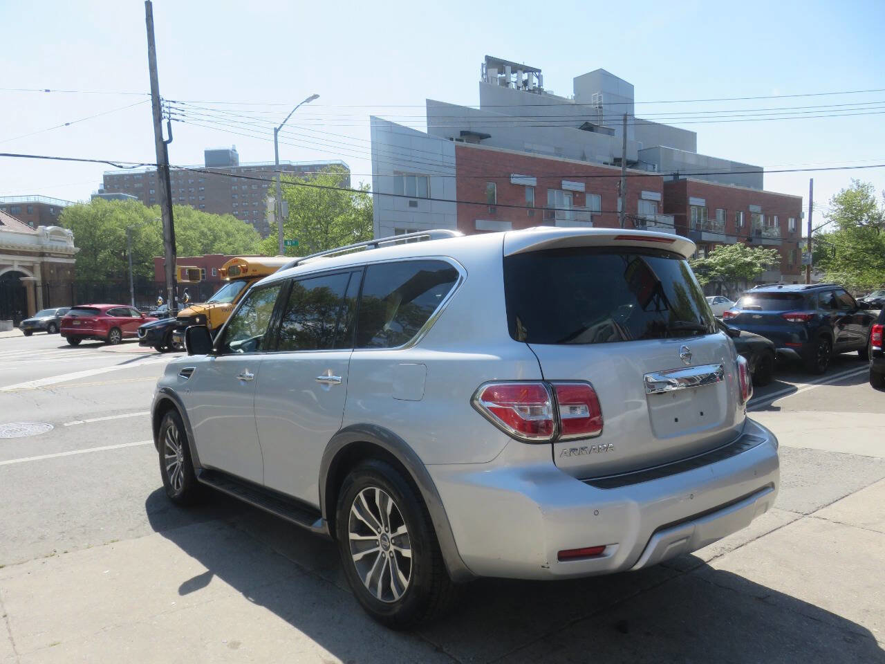 Used 2018 Nissan Armada SL w/ Premium Package AWD/4WD image 5