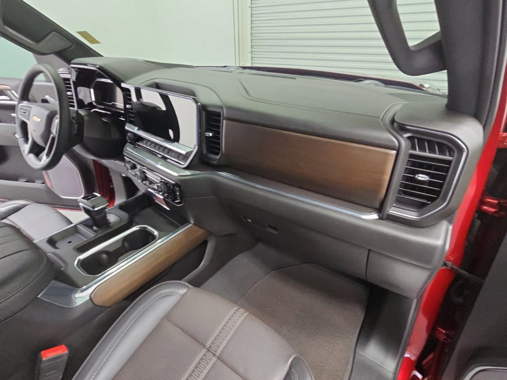 Used 2023 Chevrolet Silverado 1500 High Country RWD image 39