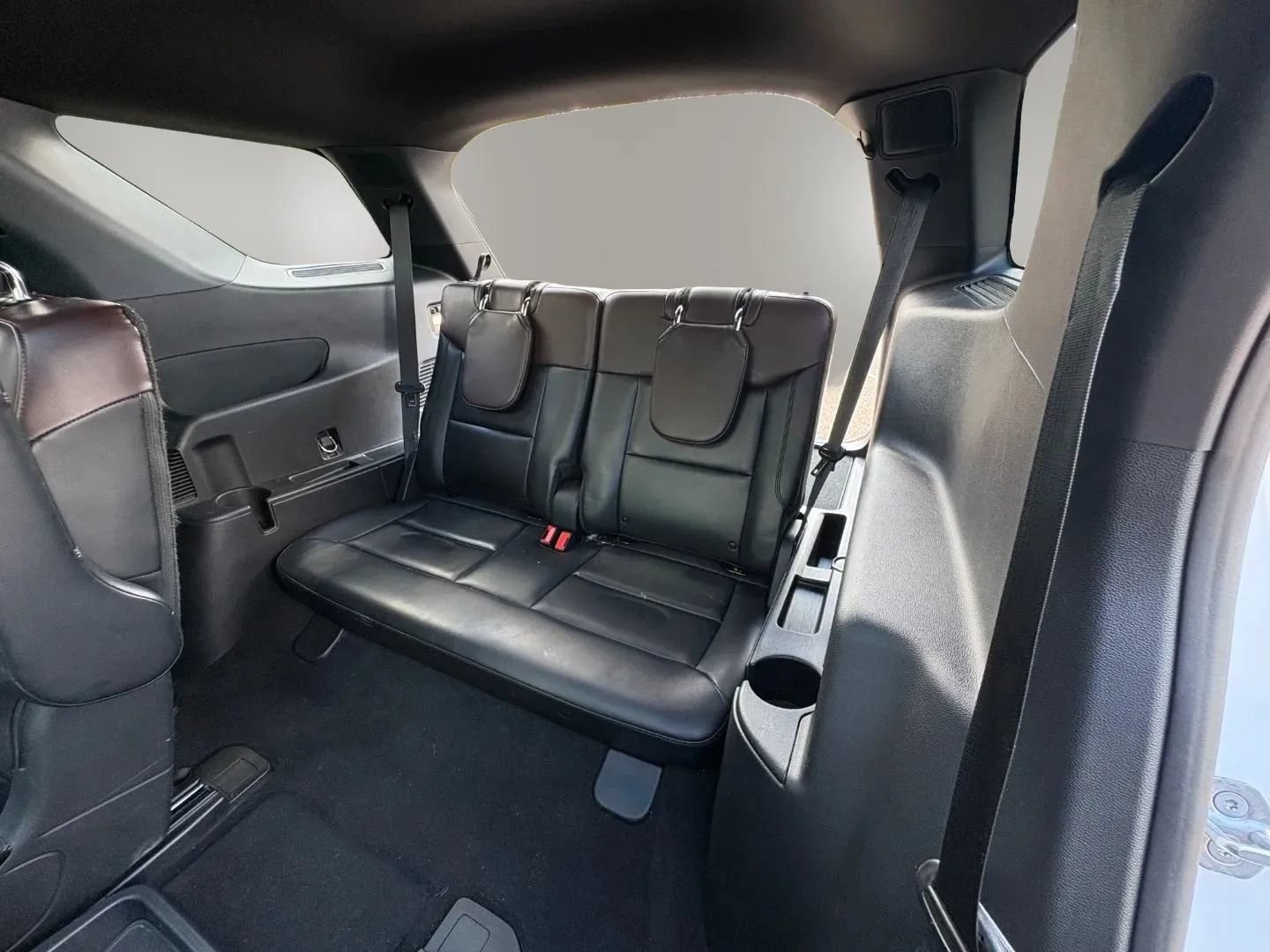 Used 2020 Ford Explorer Platinum w/ Premium Technology Package AWD/4WD image 18