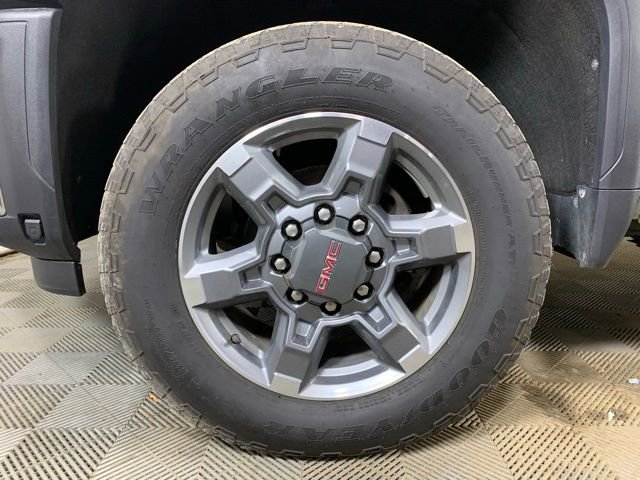 Used 2025 GMC Sierra 2500 SLT w/ SLT Convenience Package image 30