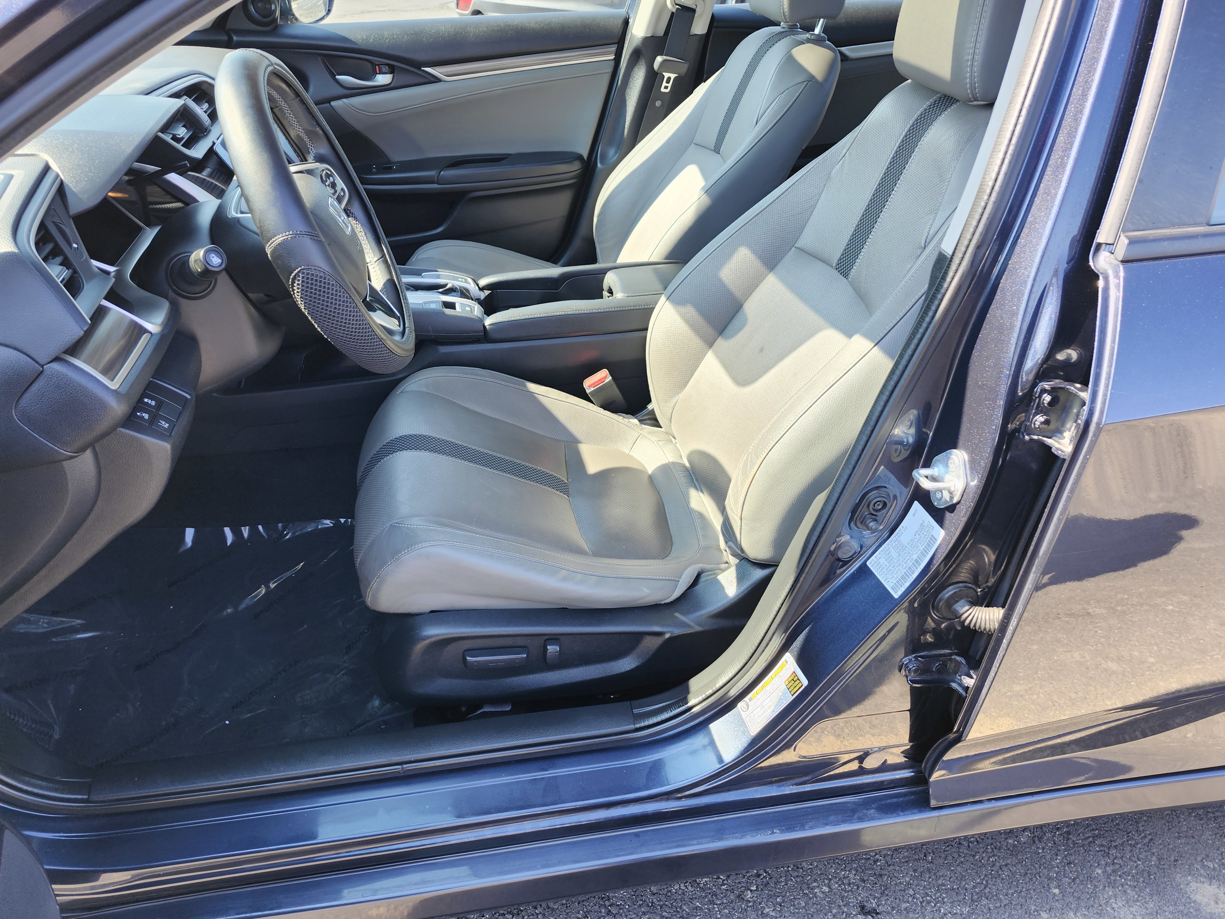 Used 2021 Honda Civic EX-L image 24