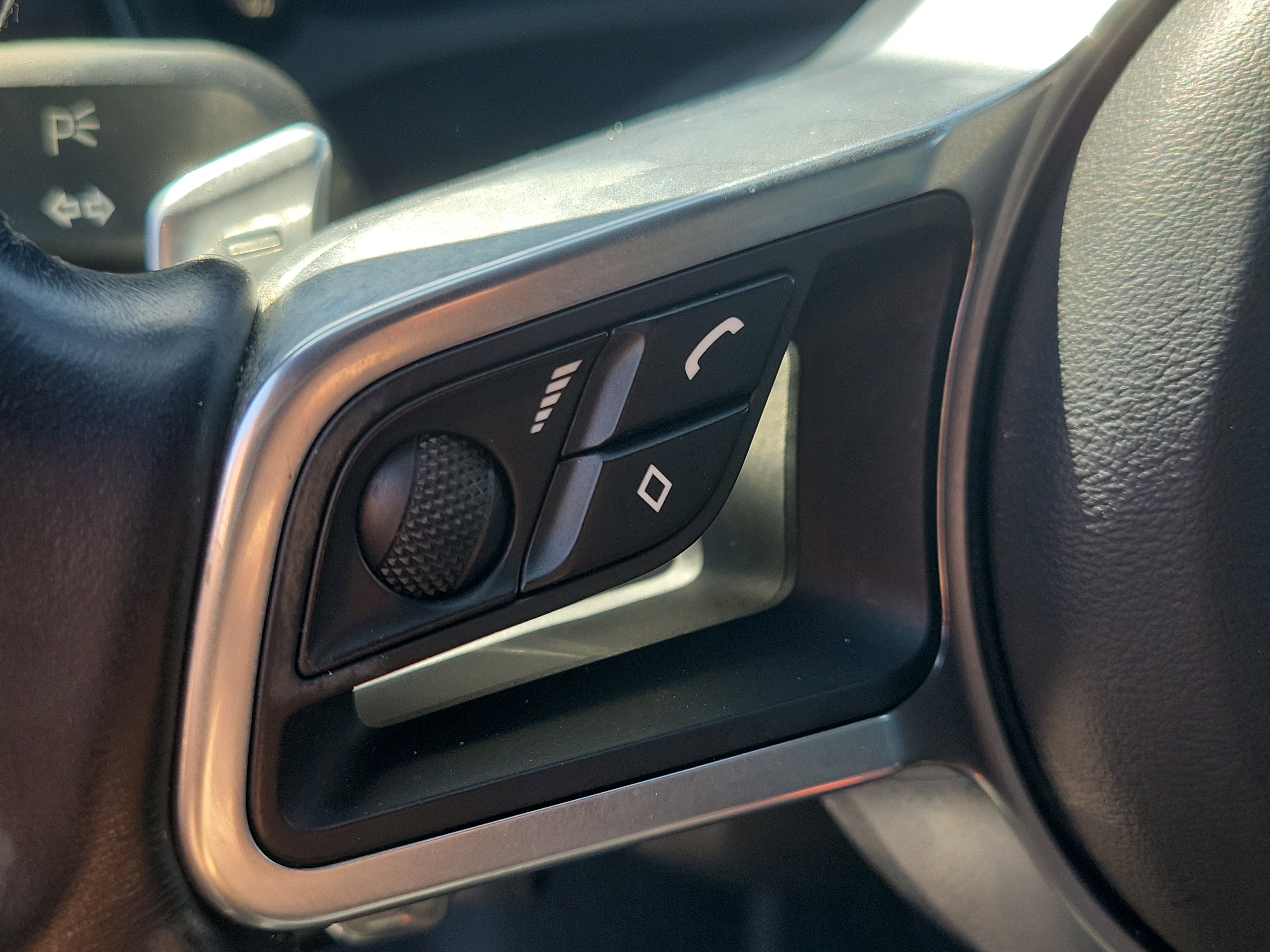 Used 2019 Porsche Macan AWD/4WD image 23