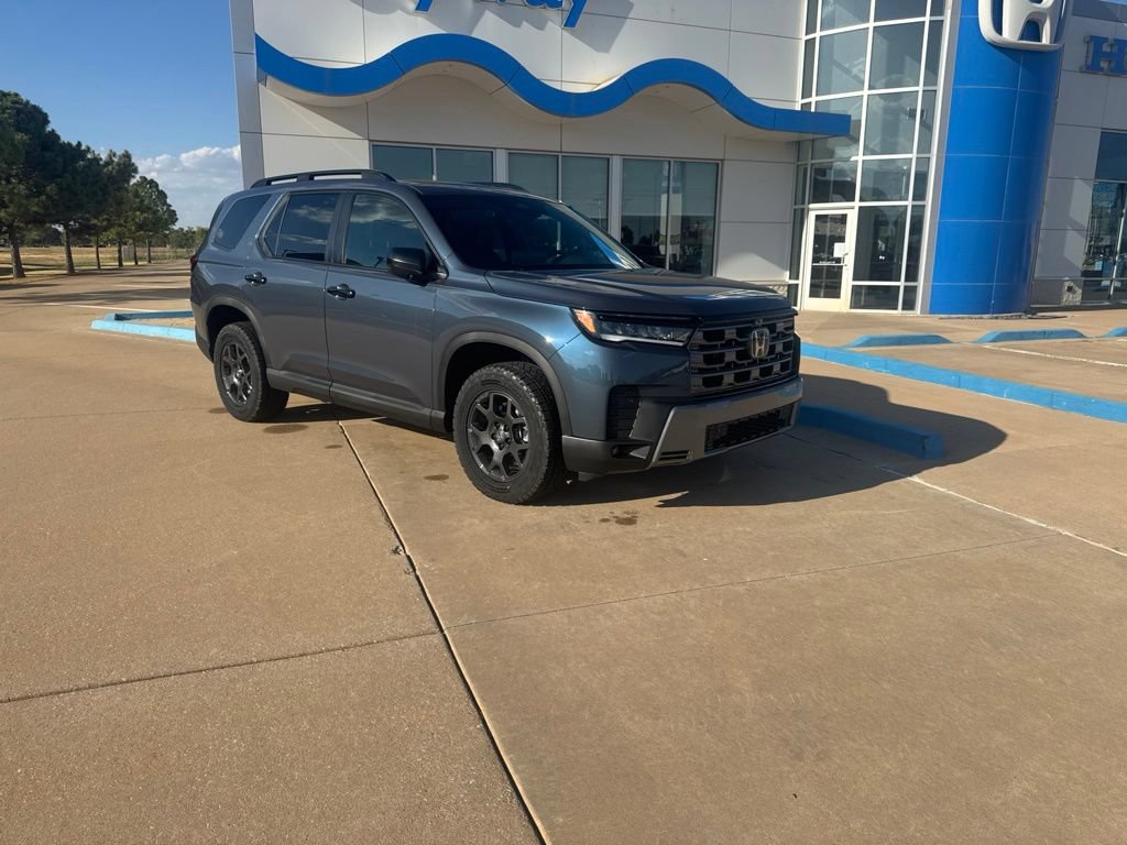 New 2026 Honda Pilot TrailSport image 4