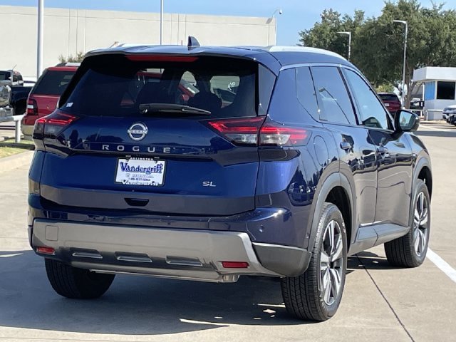 Used 2026 Nissan Rogue SL FWD image 4