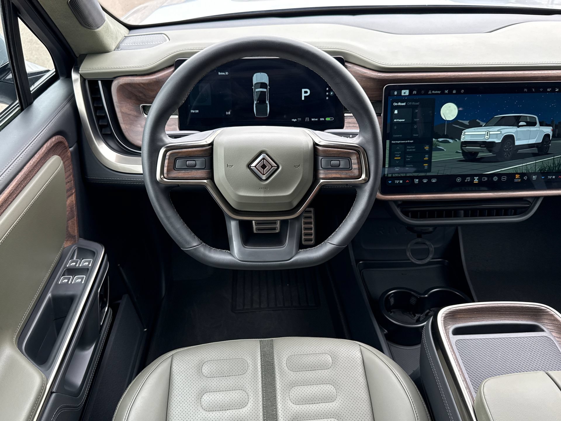 Used 2022 Rivian R1T Launch Edition AWD/4WD image 10