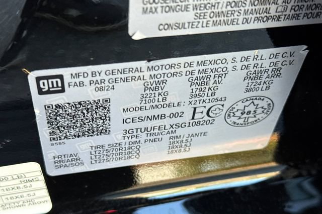 Used 2025 GMC Sierra 1500 AT4X image 60