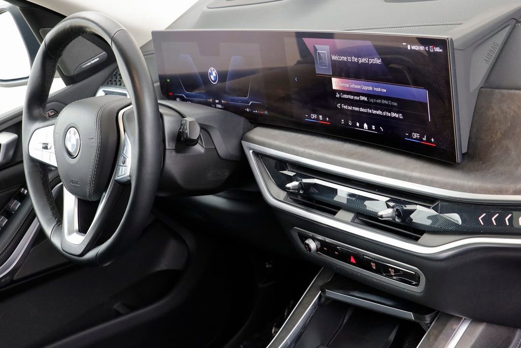 Used 2025 BMW X7 xDrive40i image 22