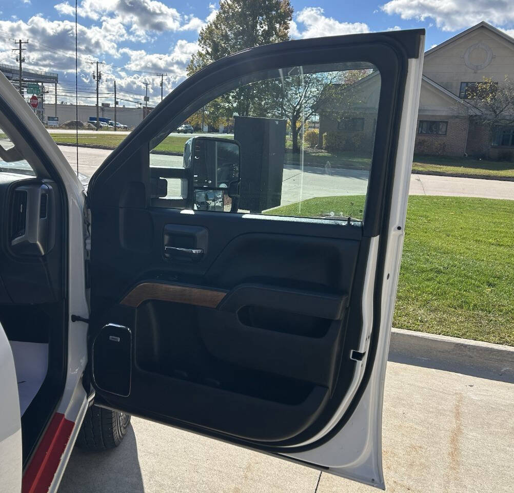 Used 2018 Chevrolet Silverado 2500 LTZ w/ Duramax Plus Package image 34