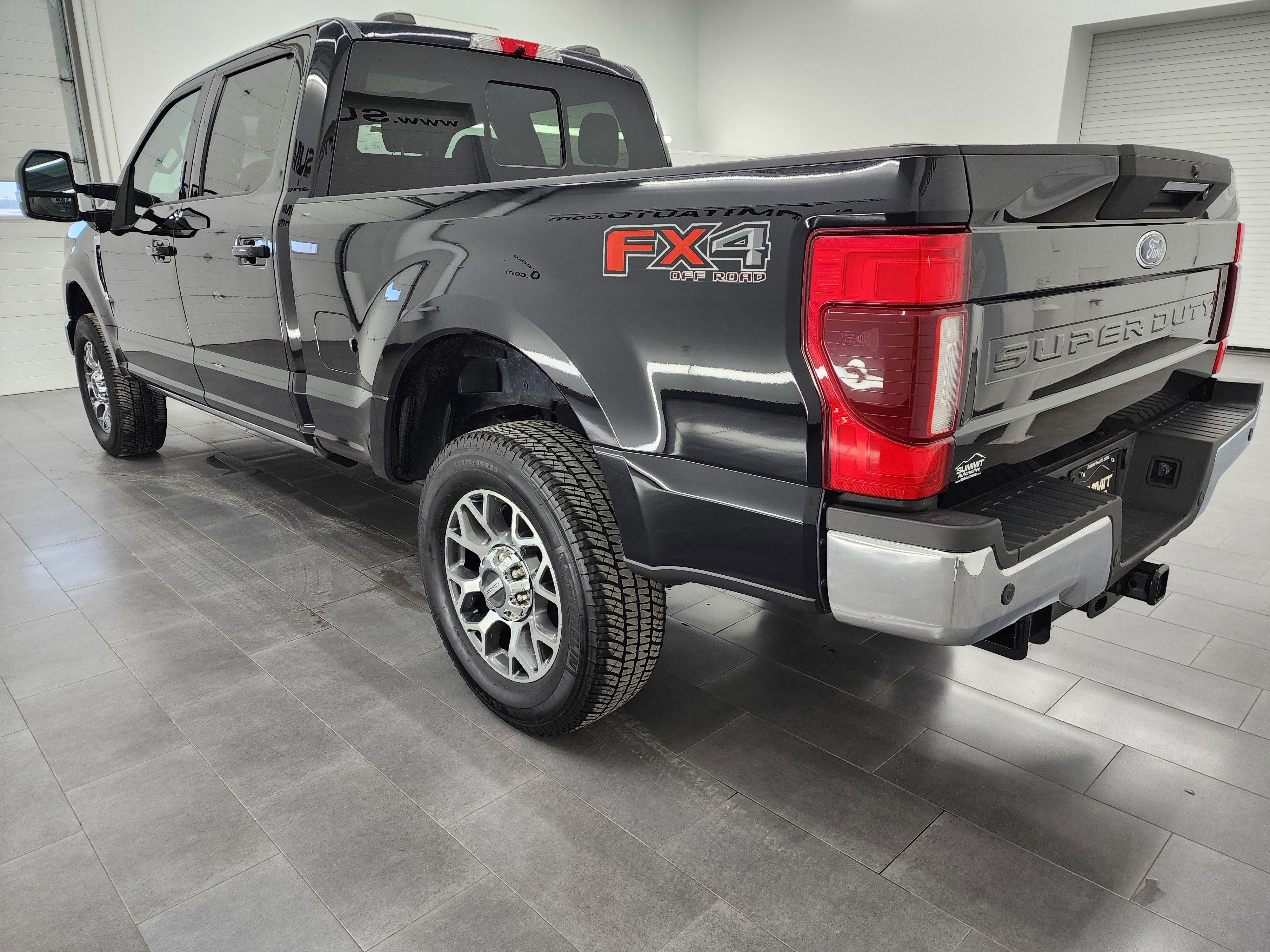 Used 2021 Ford F350 Lariat w/ Lariat Ultimate Package AWD/4WD image 6