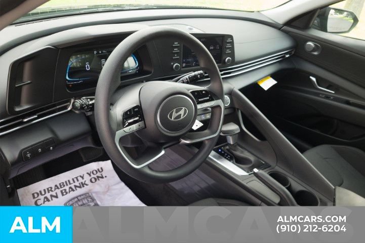 Certified 2026 Hyundai Elantra SE FWD image 12