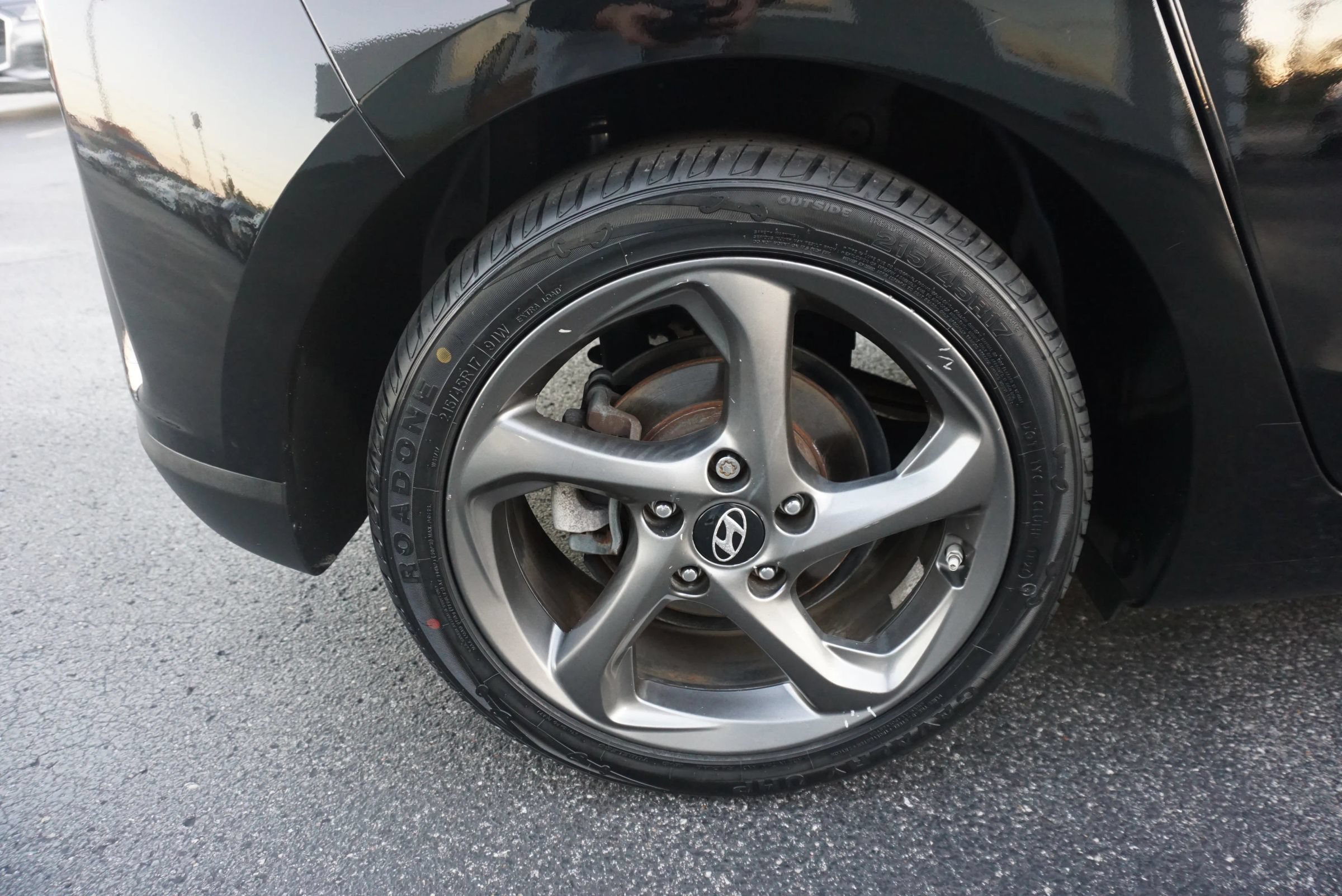 Used 2019 Hyundai Veloster 2.0 FWD image 24