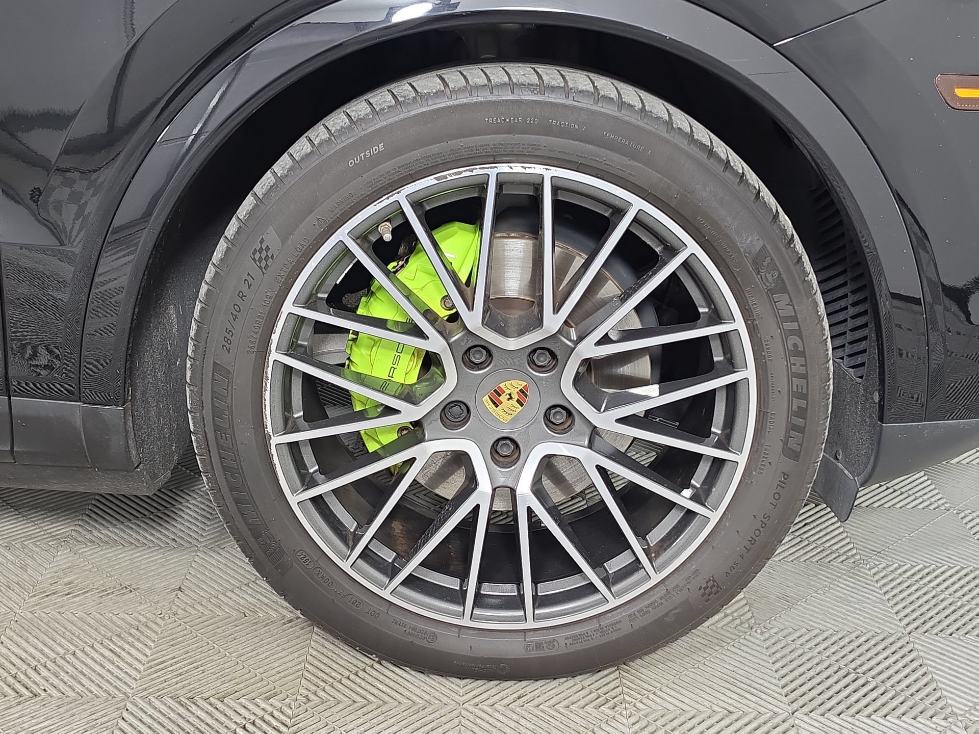 Used 2019 Porsche Cayenne E-Hybrid AWD/4WD image 10