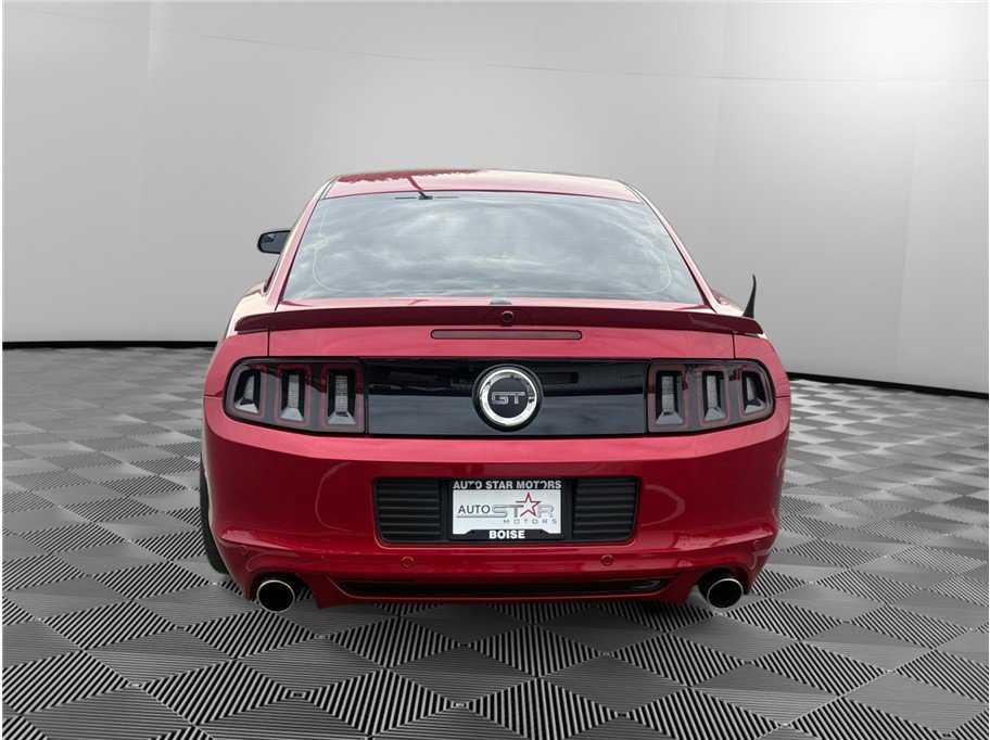 Used 2013 Ford Mustang GT RWD image 4