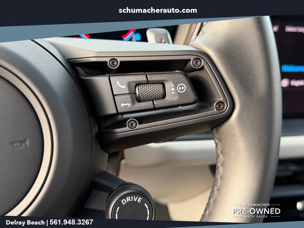 Used 2026 Porsche Cayenne GTS AWD/4WD image 24