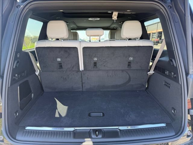 New 2026 Jeep Grand Wagoneer Summit w/ Premium Group III AWD/4WD image 9