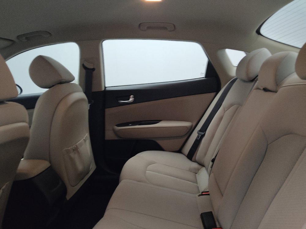 Used 2017 Kia Optima LX FWD image 18