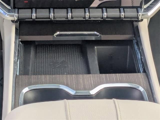 New 2026 GMC Acadia Denali w/ Super Cruise Package image 19