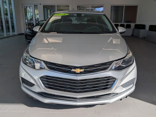Certified 2018 Chevrolet Cruze LT image 2