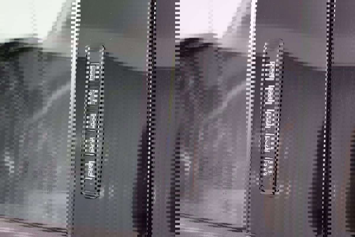 Used 2024 Ford F150 XLT w/ Mobile Office Package image 20