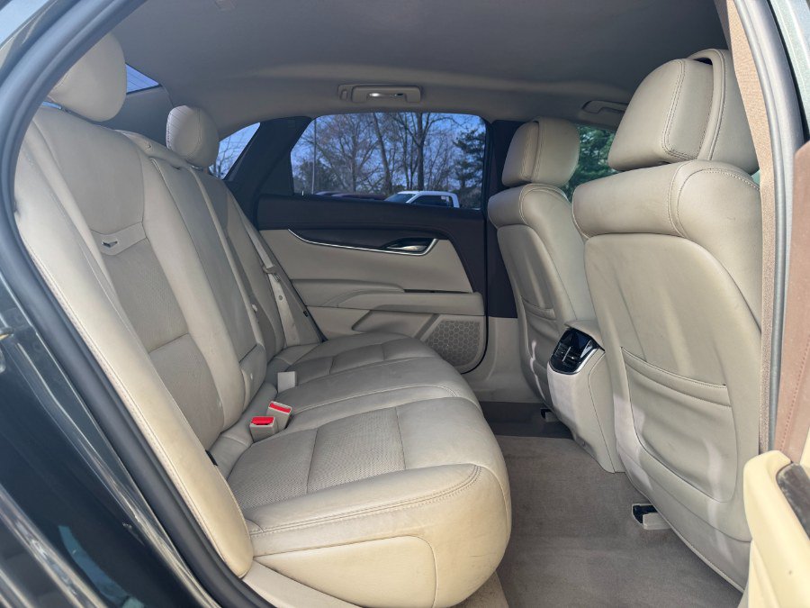 Used 2014 Cadillac XTS FWD image 17