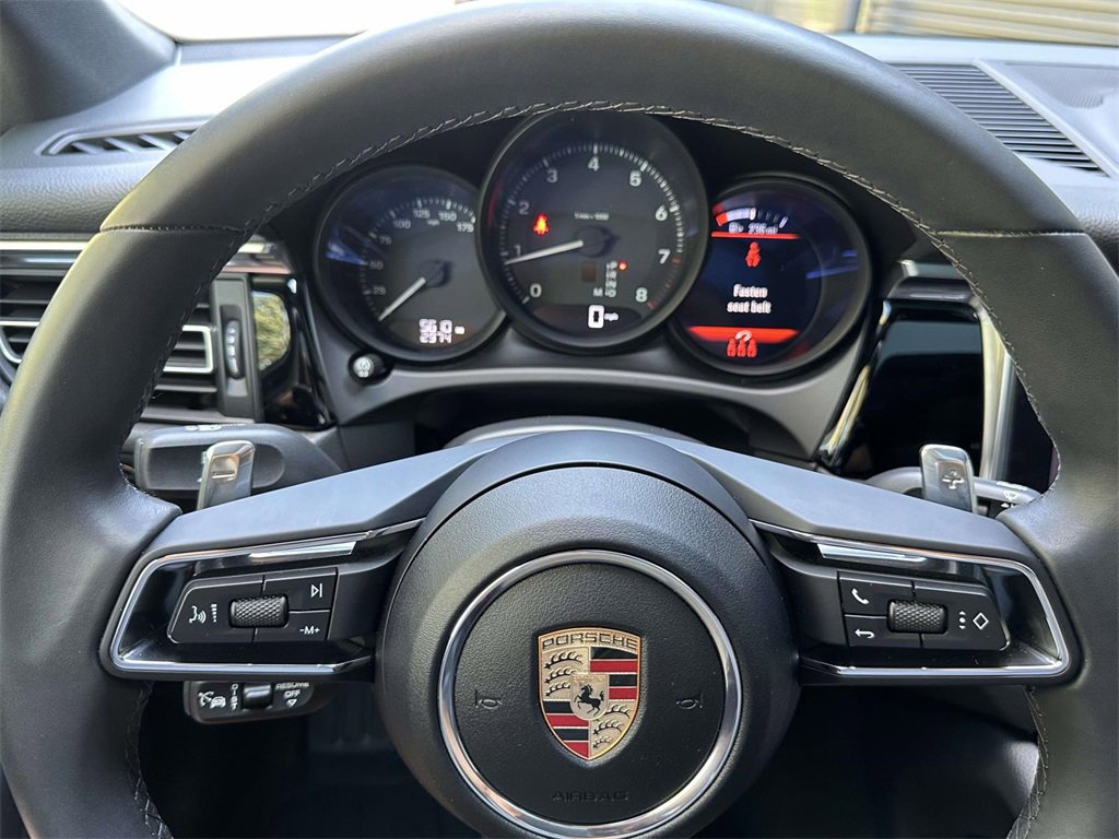 Used 2025 Porsche Macan image 20